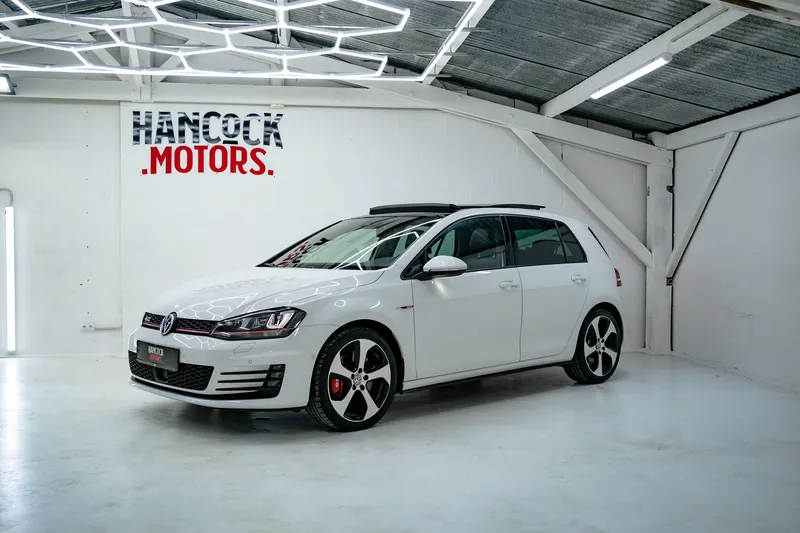 Volkswagen Golf Gti Blanc — livré par Hancock Motors